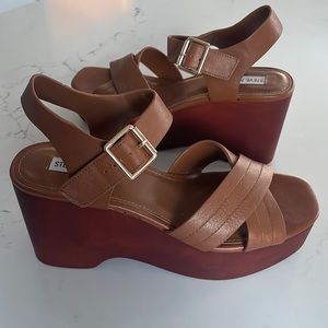 Steve Madden leather platform sandals